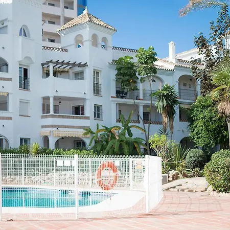 Lovely 2 Bedroom W/ Large Garden + Pools Benalmadena